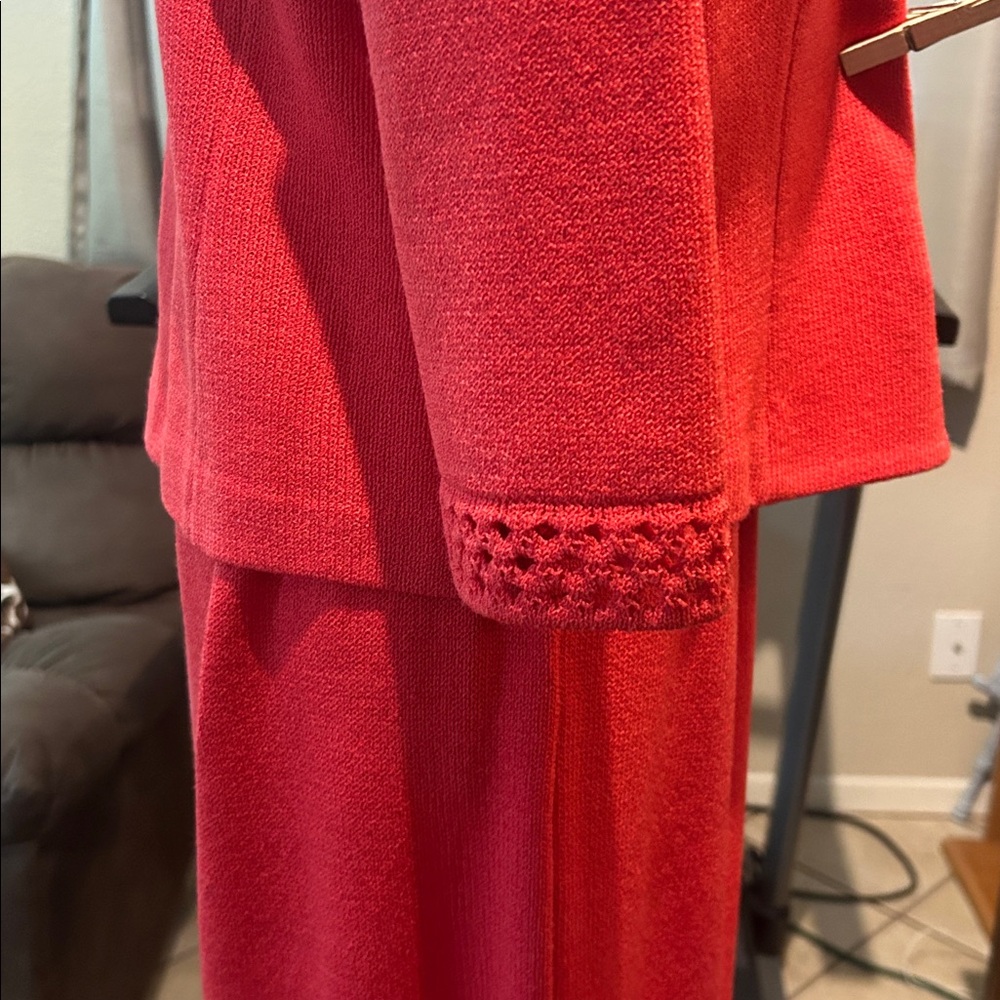 St. John Collection knit jacket and skirt set - Picture 3 of 7
